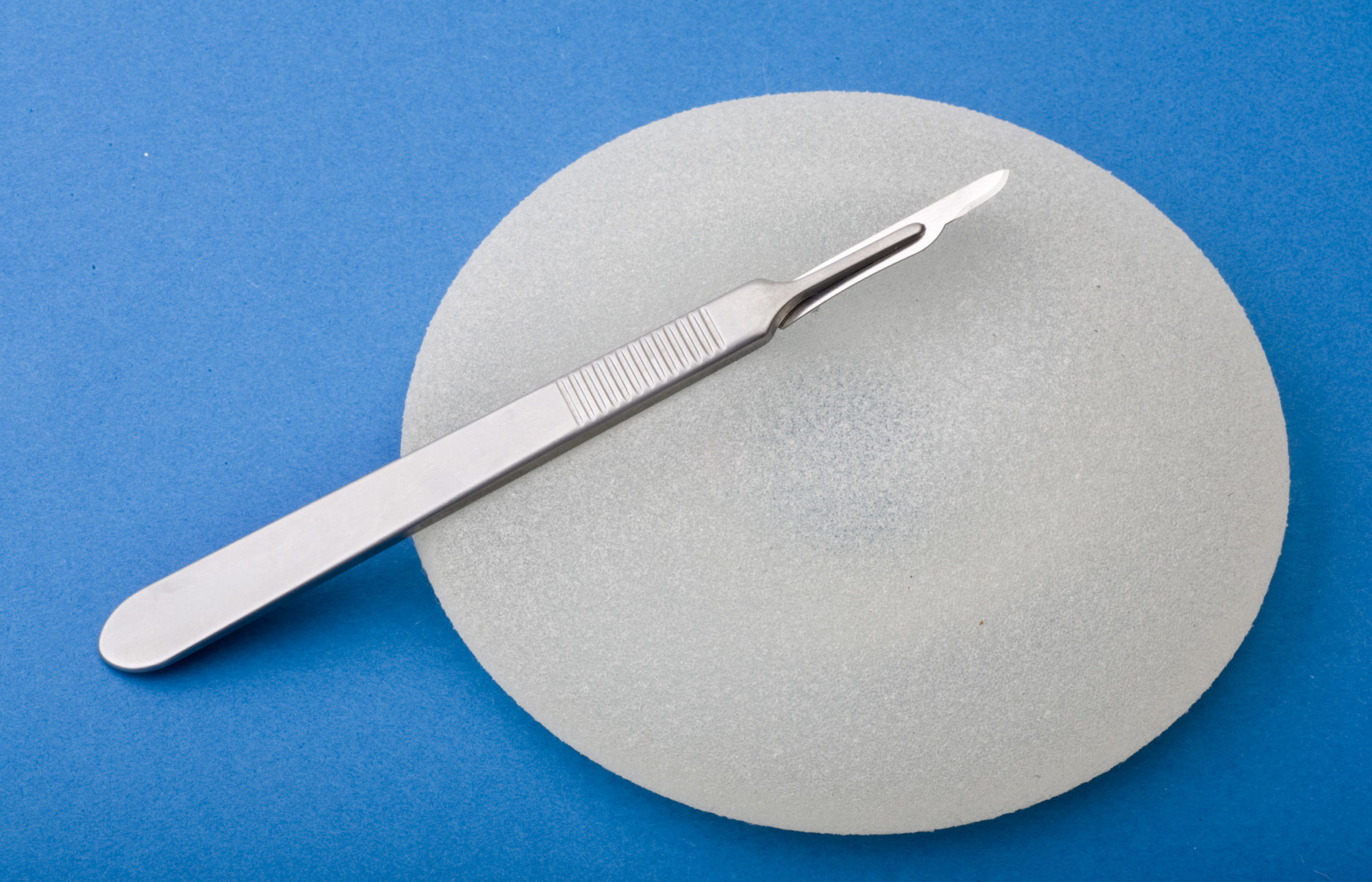 scalpel scaled 1 | Breast Implants